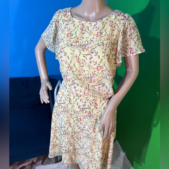 NWT $150 Nicole Miller NY Floral Faux Wrap Dress | Yellow Bright Classic Dress - Picture 7 of 14